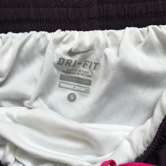 Nike shorts - Picture 3 of 5